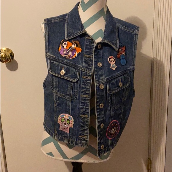 Vintage Liz Claiborne Upcycled Disney Pixar Coco Patch Vest - Picture 12 of 12
